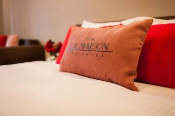 Фото номера Стандартный номер Отель La Maison Hotel г. Орхей 15